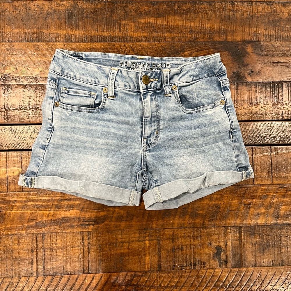 American Eagle Outfitters Women's Faded Blue Jean Shorts